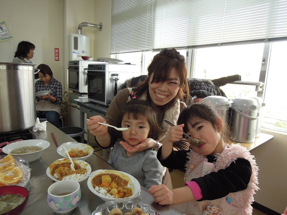 こども食堂　こども食堂　全国こども食堂支援センター　むすびえ　Get in touch　　横須賀カレーラボ　よこすかなかながや　